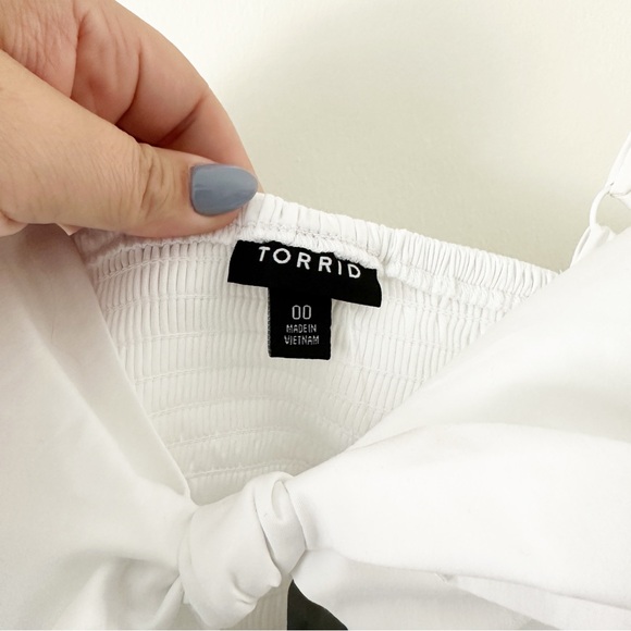 Torrid Mini Poplin Tie-Front Skater Dress White 00 M 10 NWT - Picture 6 of 13